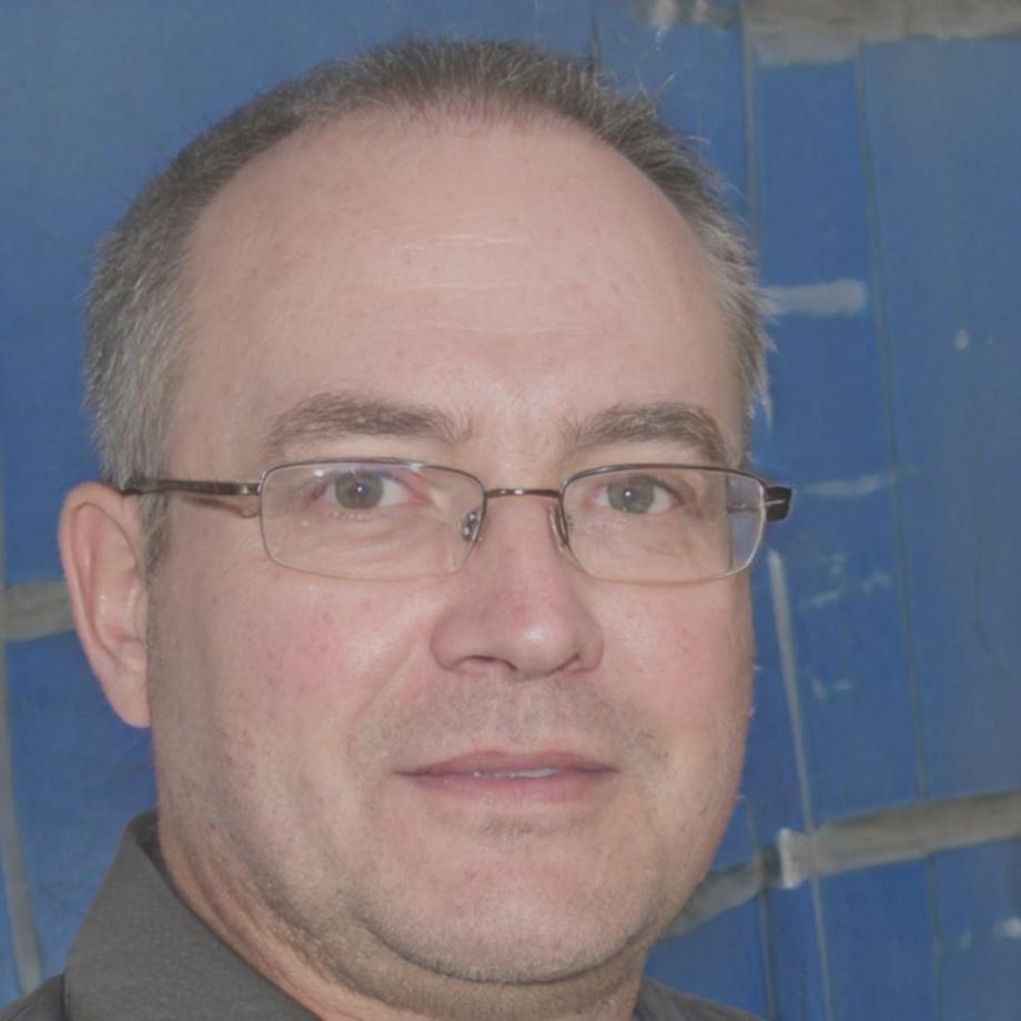 Bastian Wellinghoff, Senior Investmentanalyst bei unakosoraakium
